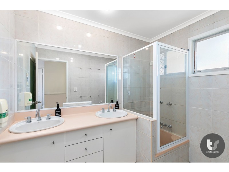 15 Maud Street, Birkdale QLD 4159