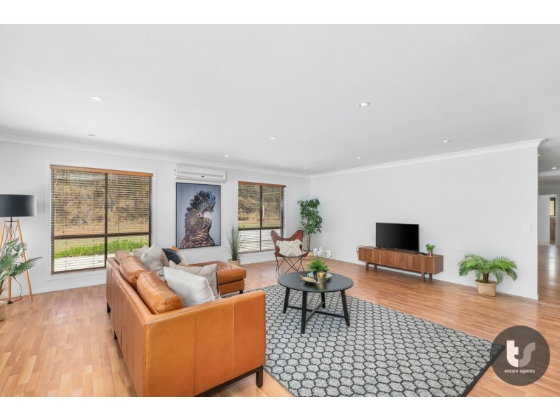 82 Booralie Street, Burbank QLD 4156