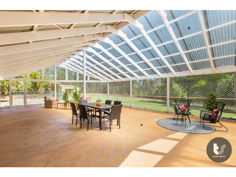 82 Booralie Street, Burbank QLD 4156