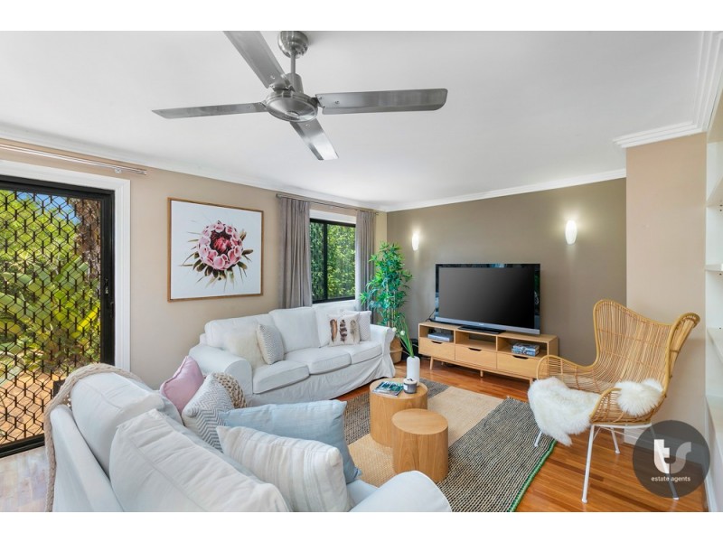 14 Gleneagles Court, Redland Bay QLD 4165