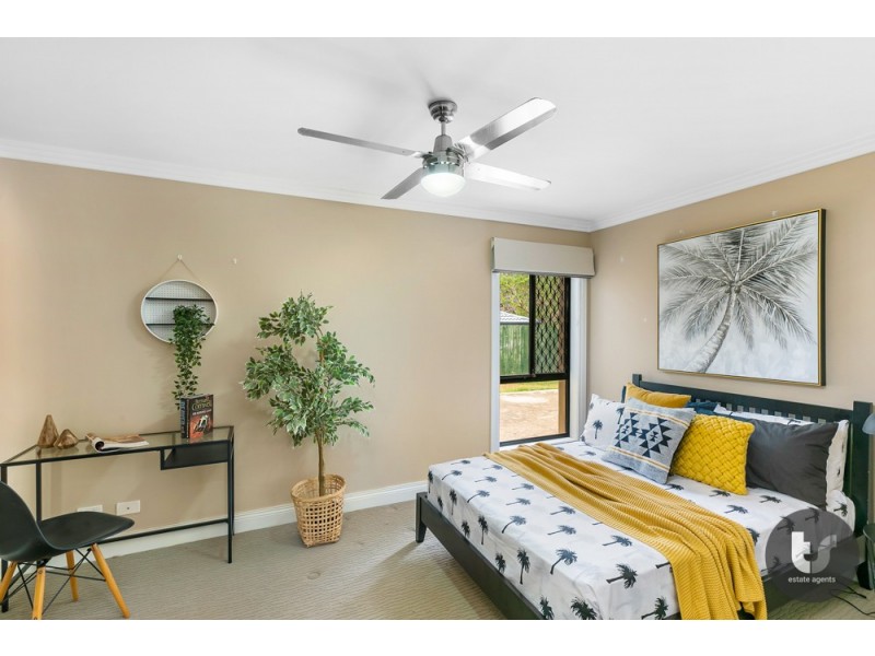 14 Gleneagles Court, Redland Bay QLD 4165