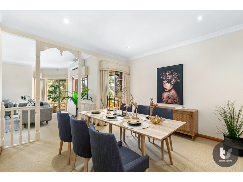 10 Lincoln Place, Stretton QLD 4116