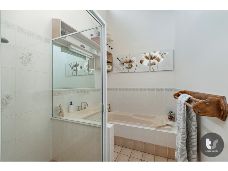 14-16 Trent Court, Forestdale QLD 4118