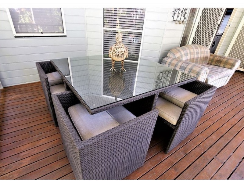 17 Innes Street, Coochiemudlo Island QLD 4184