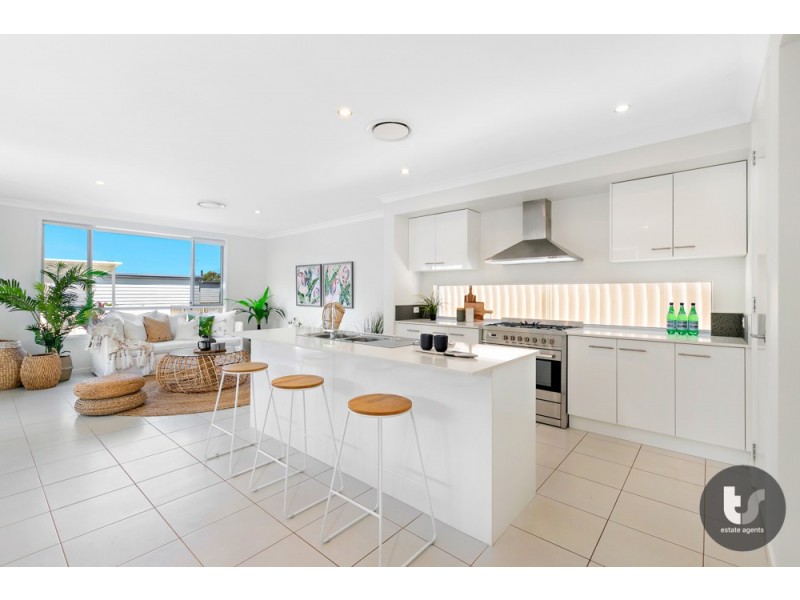 87B Channel Street, Cleveland QLD 4163