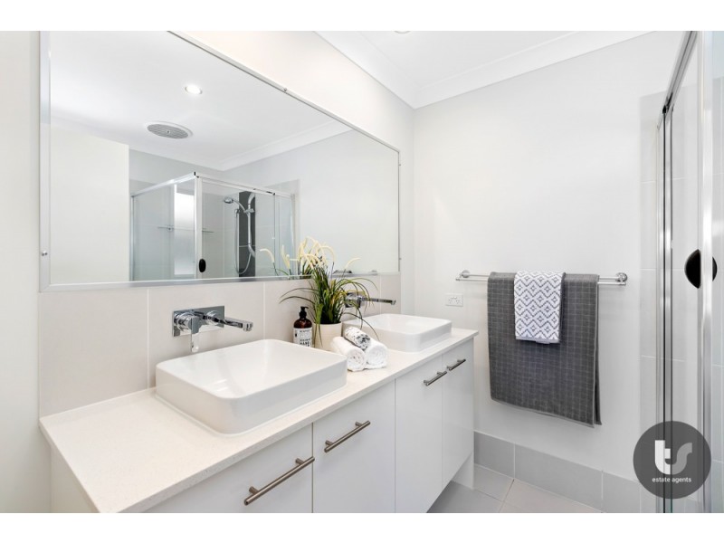 87B Channel Street, Cleveland QLD 4163