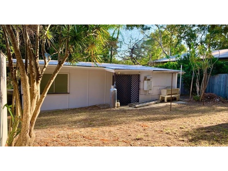 21 Marana Street, Coochiemudlo Island QLD 4184