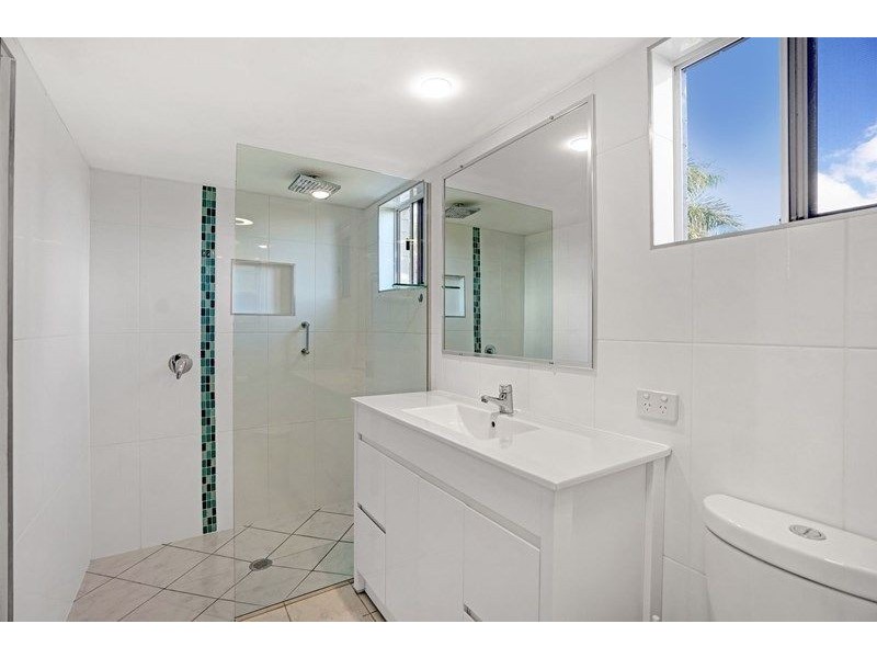 Cnr Shore St North & Wharf Street, Cleveland QLD 4163