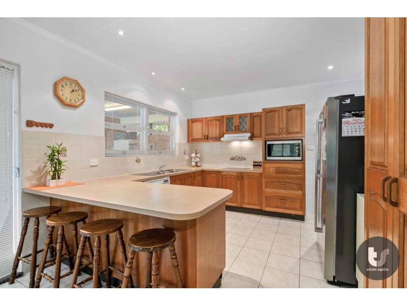 241 Redland Bay Road, Capalaba QLD 4157