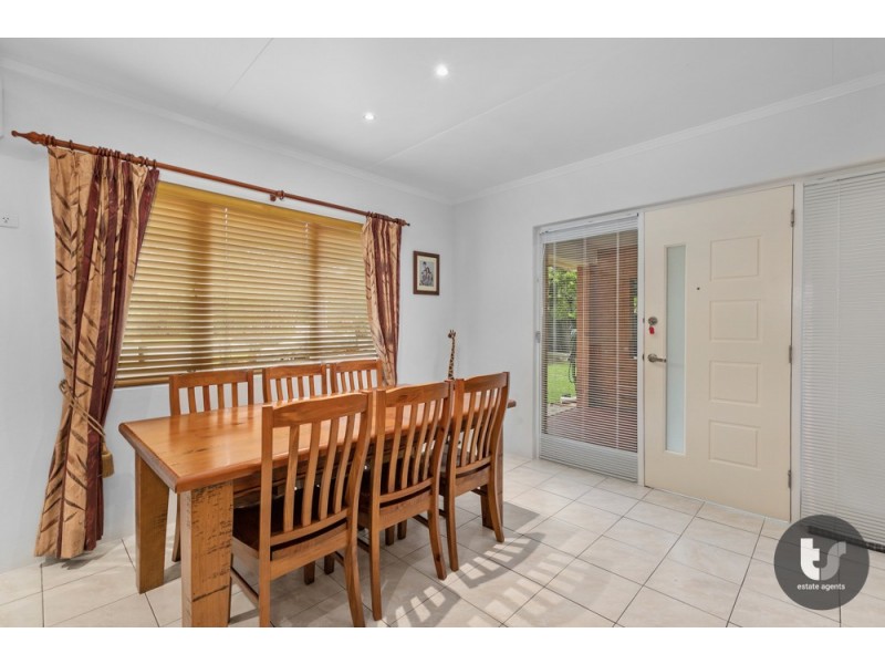 241 Redland Bay Road, Capalaba QLD 4157