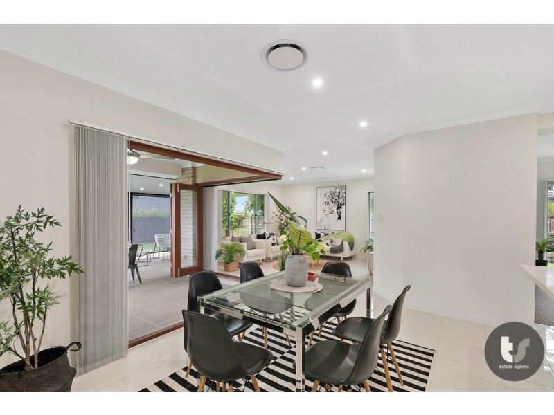 76 School Road, Victoria Point QLD 4165