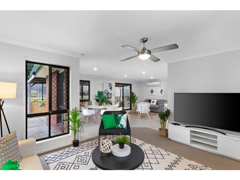 19 Sylvania Street, Wellington Point QLD 4160