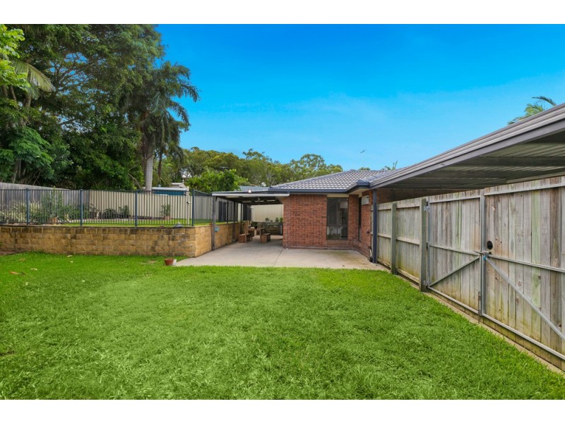 19 Sylvania Street, Wellington Point QLD 4160