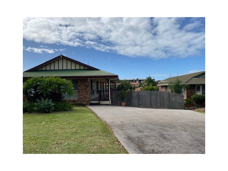 5 Riseborough Terrace, Cleveland QLD 4163