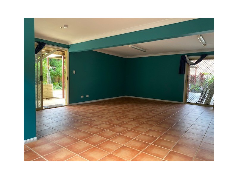 5 Riseborough Terrace, Cleveland QLD 4163