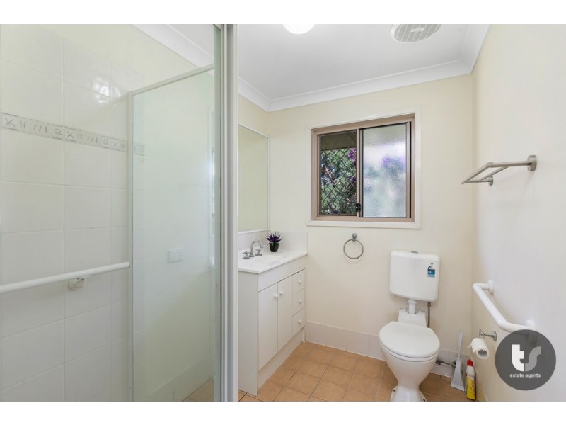 19 Creekside Circuit West, Victoria Point QLD 4165