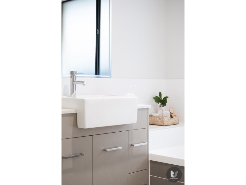 16a Carinya Street, Cleveland QLD 4163