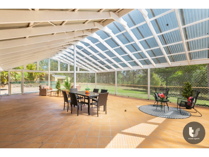 82 Booralie Road, Burbank QLD 4156