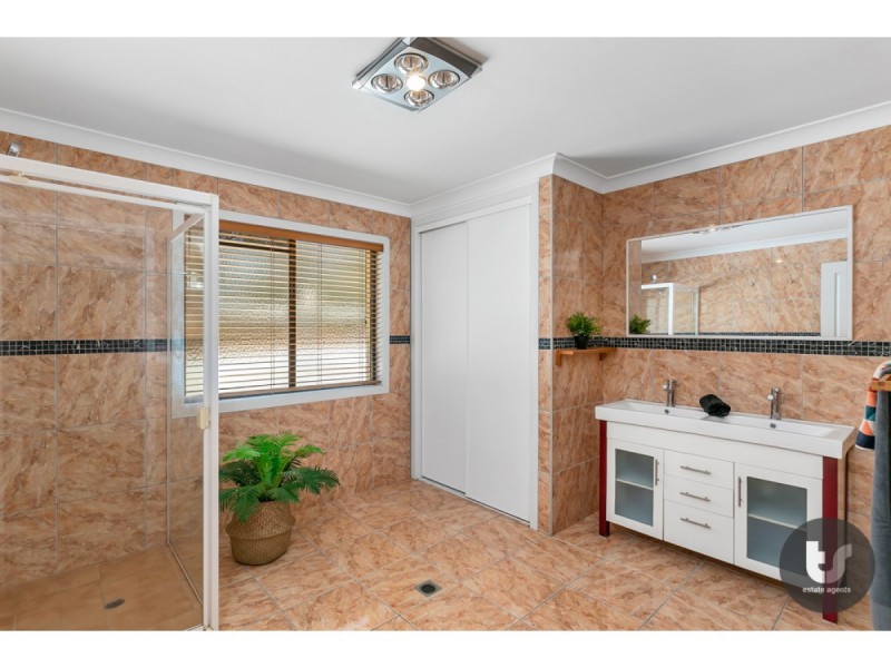 82 Booralie Road, Burbank QLD 4156