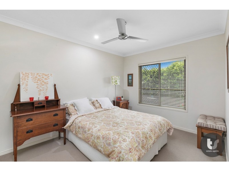 10 Forrest Street, Redland Bay QLD 4165