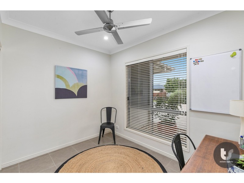 10 Forrest Street, Redland Bay QLD 4165