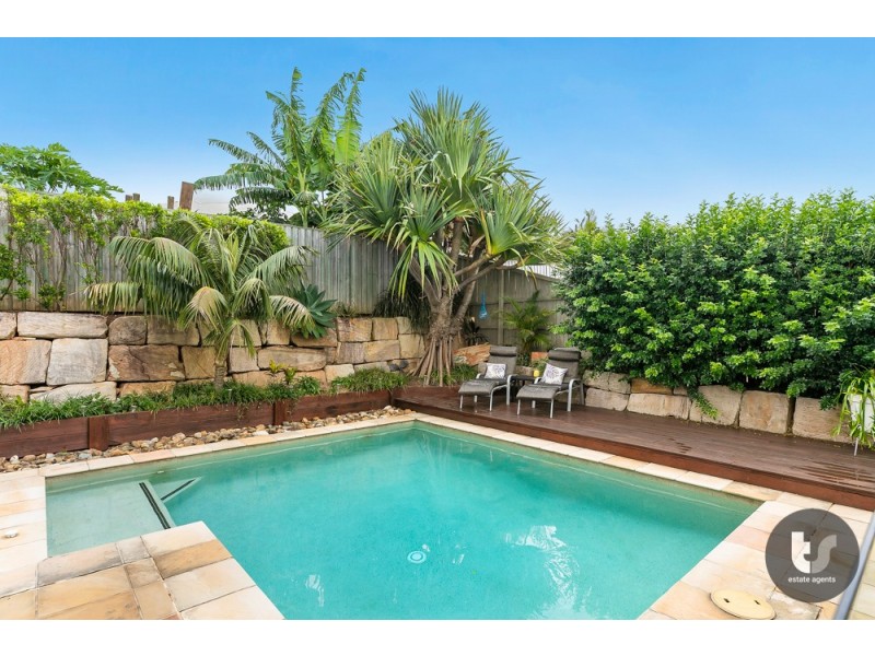 10 Forrest Street, Redland Bay QLD 4165