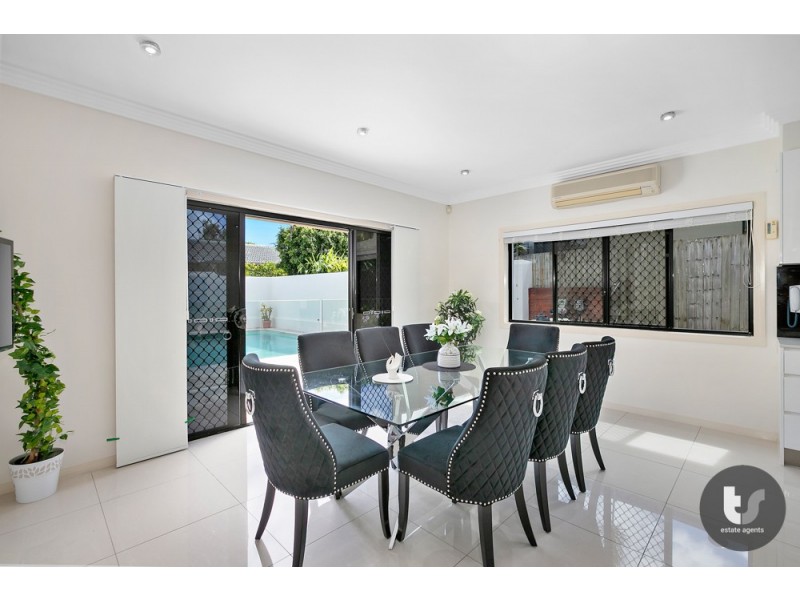 70 Belford Drive, Wellington Point QLD 4160