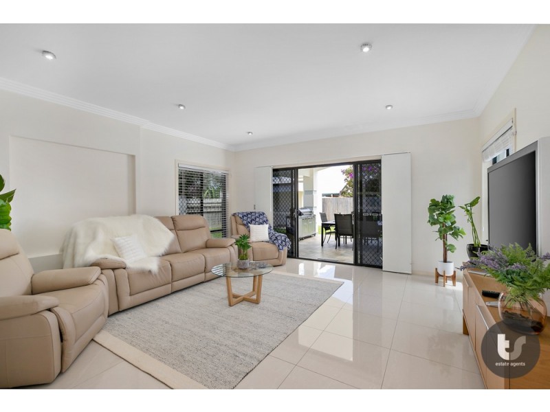 70 Belford Drive, Wellington Point QLD 4160