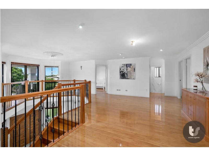 70 Belford Drive, Wellington Point QLD 4160