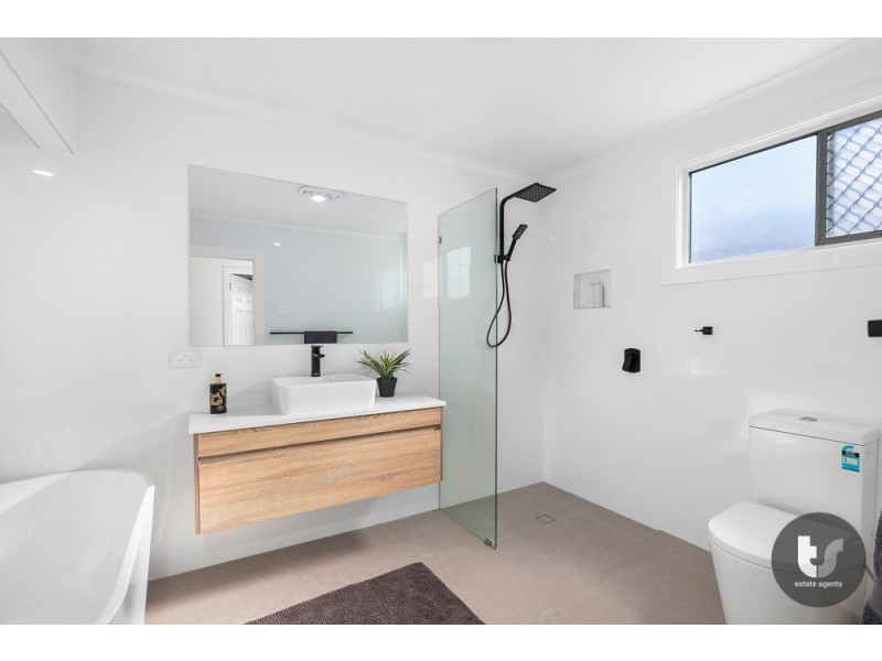242 Finucane Road, Alexandra Hills QLD 4161