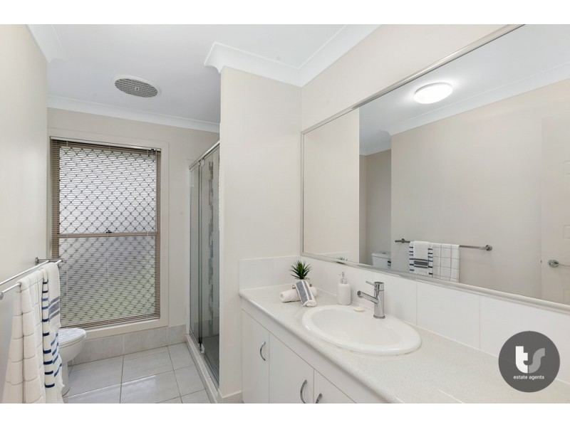 12 Cimmaron Circuit, Thornlands QLD 4164