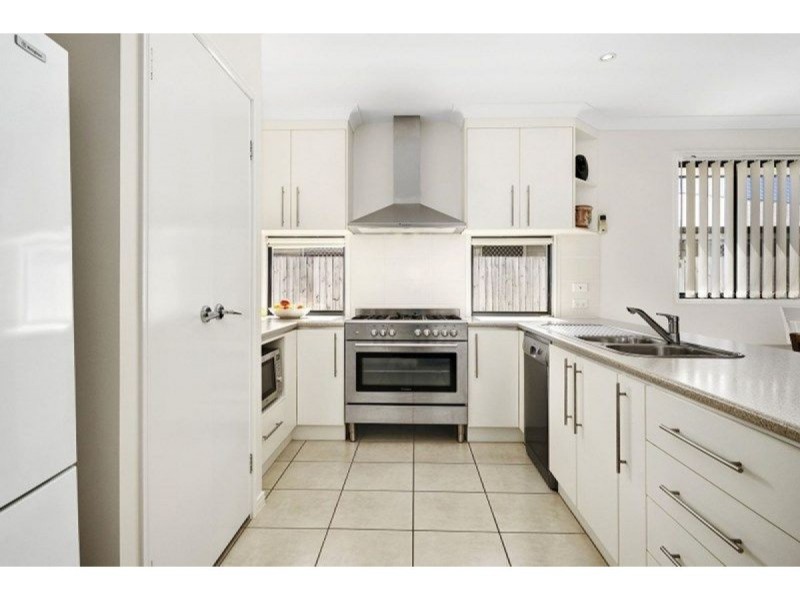 57A School Road, Victoria Point QLD 4165