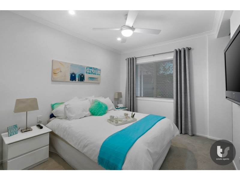 52 Valantine Road, Birkdale QLD 4159