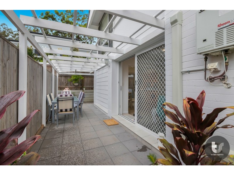 52 Valantine Road, Birkdale QLD 4159