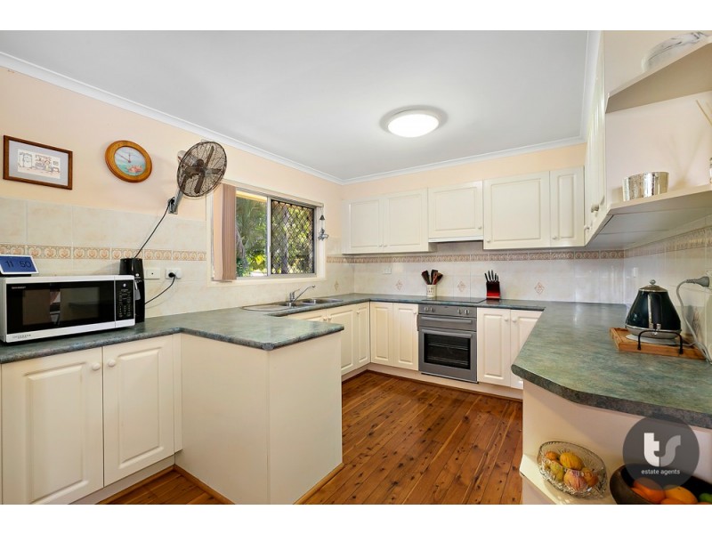 19 Sycamore Street, Redland Bay QLD 4165