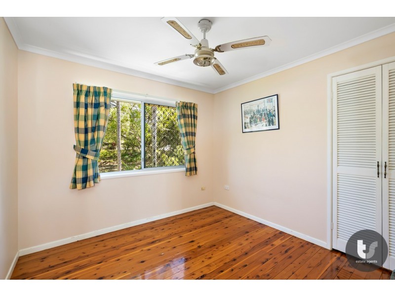19 Sycamore Street, Redland Bay QLD 4165