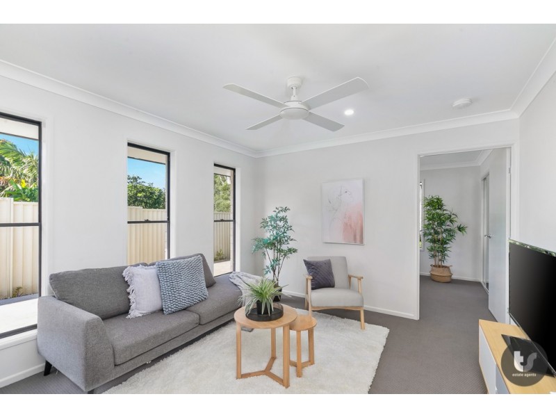 50 Larbonya Crescent, Capalaba QLD 4157