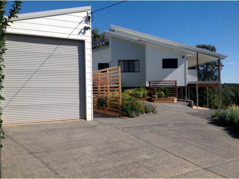 4-6 Player Court, Russell Island QLD 4184