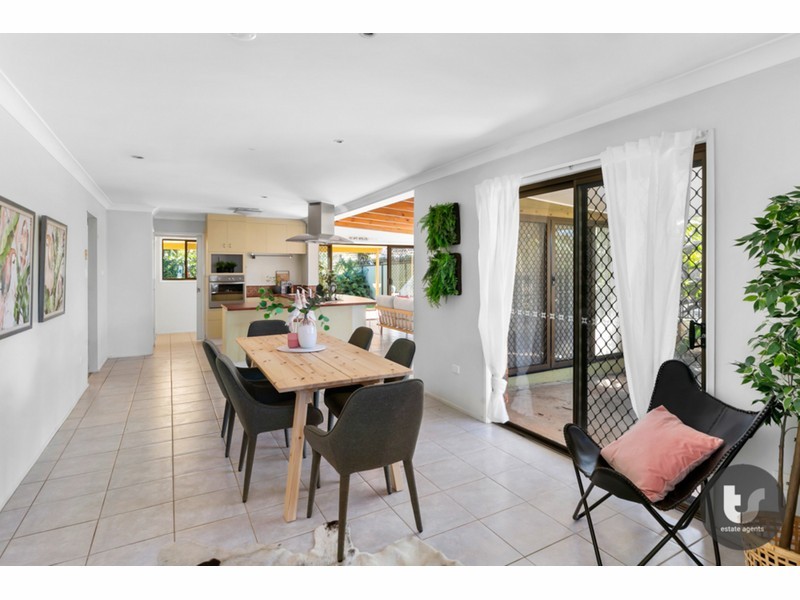 223 Main Street, Redland Bay QLD 4165