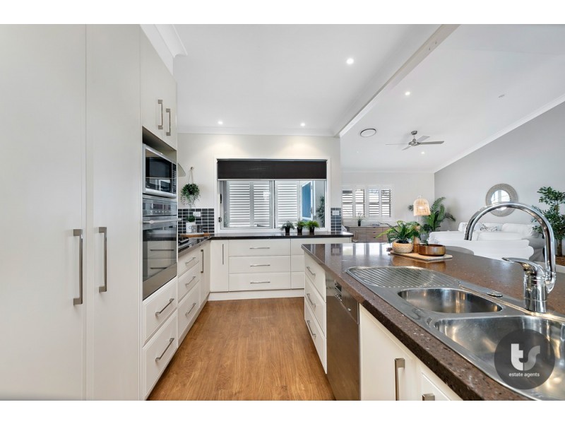 29 Little Shore Street, Cleveland QLD 4163