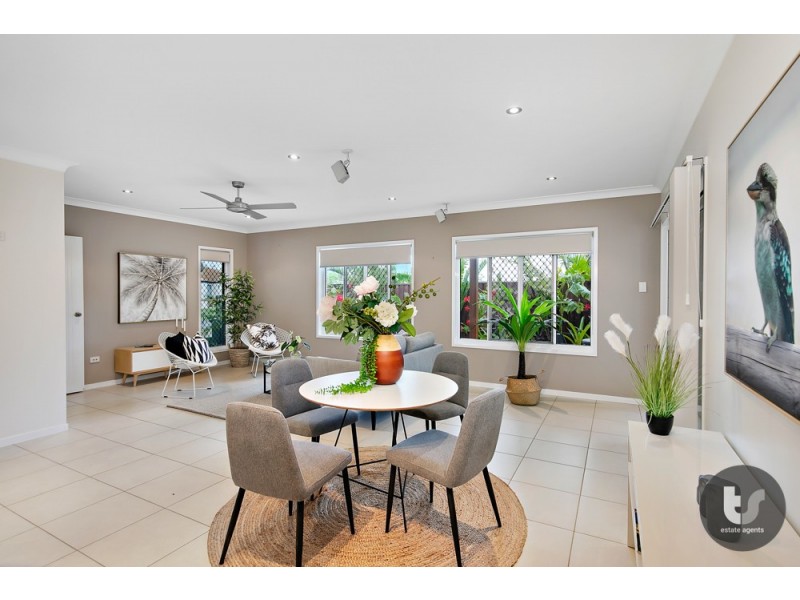 29 Little Shore Street, Cleveland QLD 4163