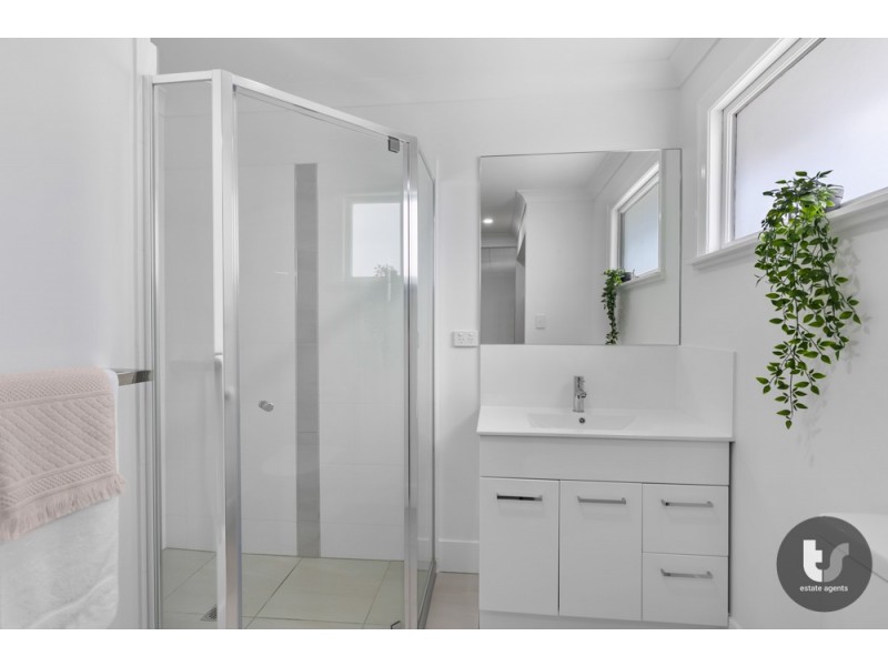 84 Island Street, Cleveland QLD 4163