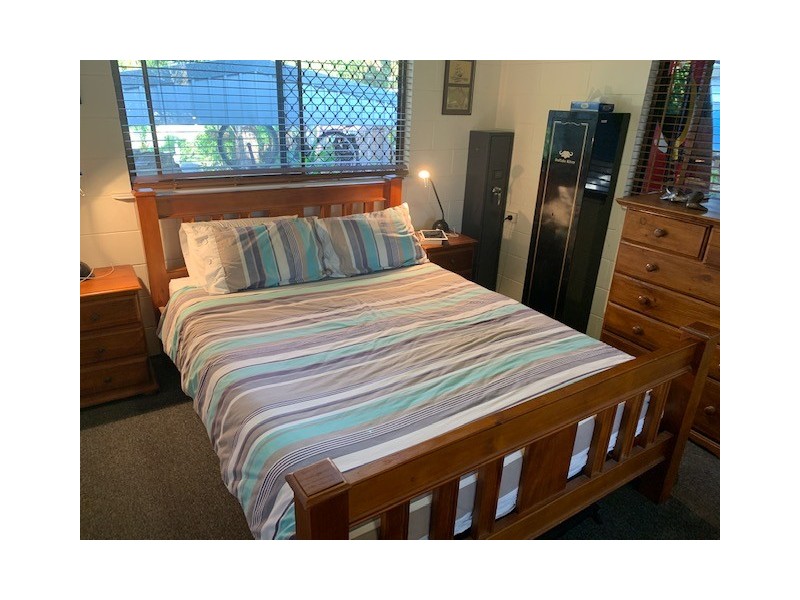 9 Pullen Street, Coochiemudlo Island QLD 4184