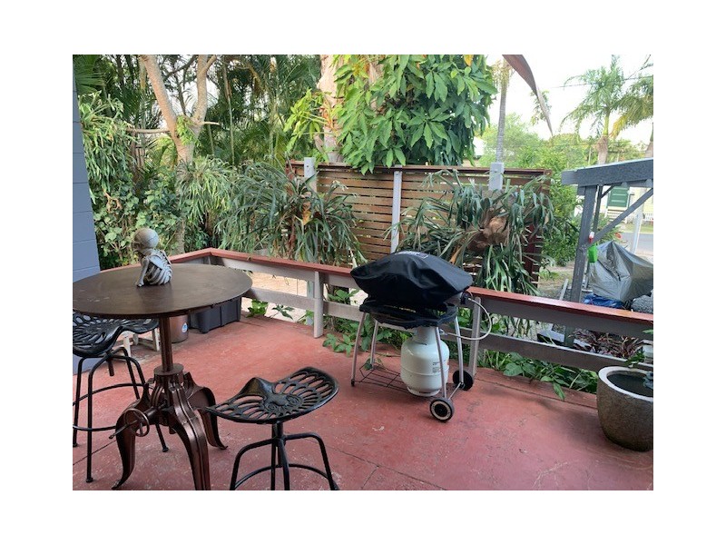 9 Pullen Street, Coochiemudlo Island QLD 4184