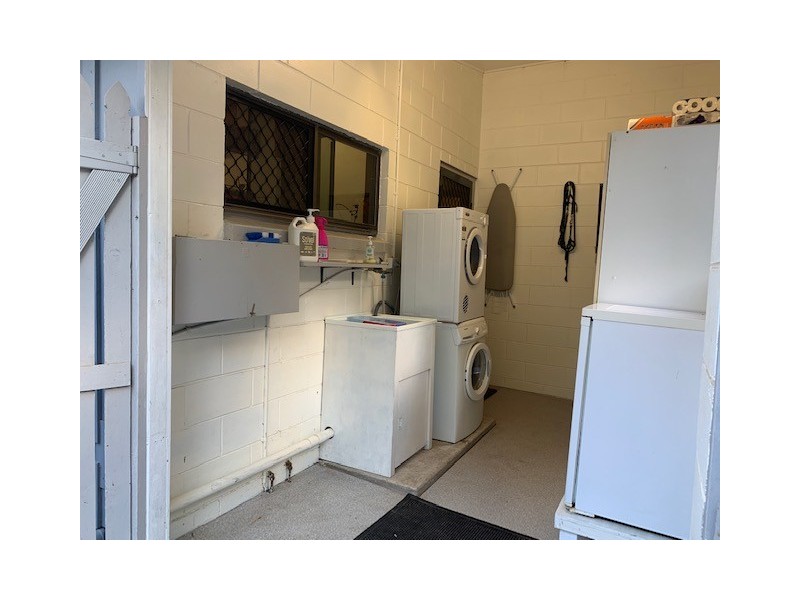 9 Pullen Street, Coochiemudlo Island QLD 4184