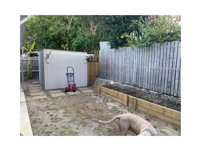 9 Pullen Street, Coochiemudlo Island QLD 4184