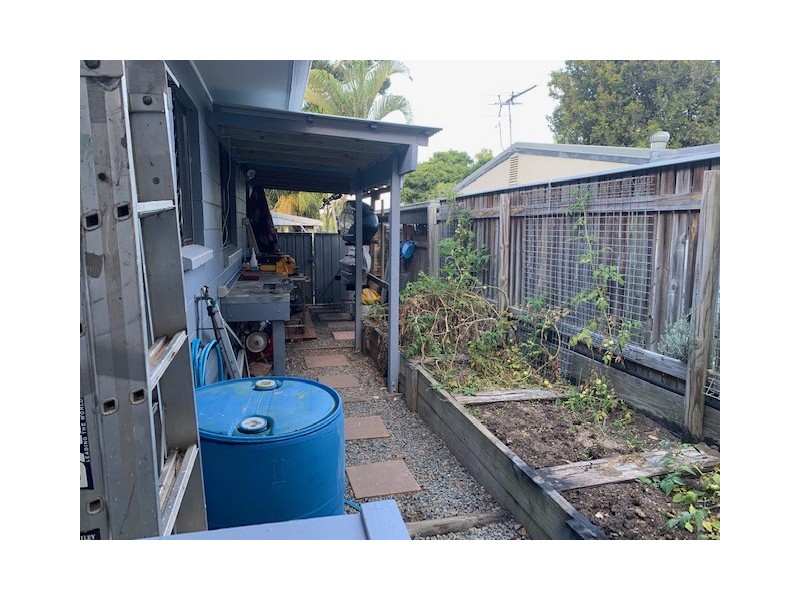 9 Pullen Street, Coochiemudlo Island QLD 4184