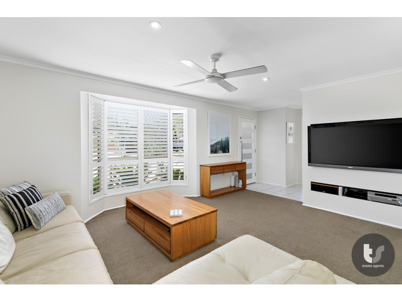 28 Tulloch Drive, Wellington Point QLD 4160
