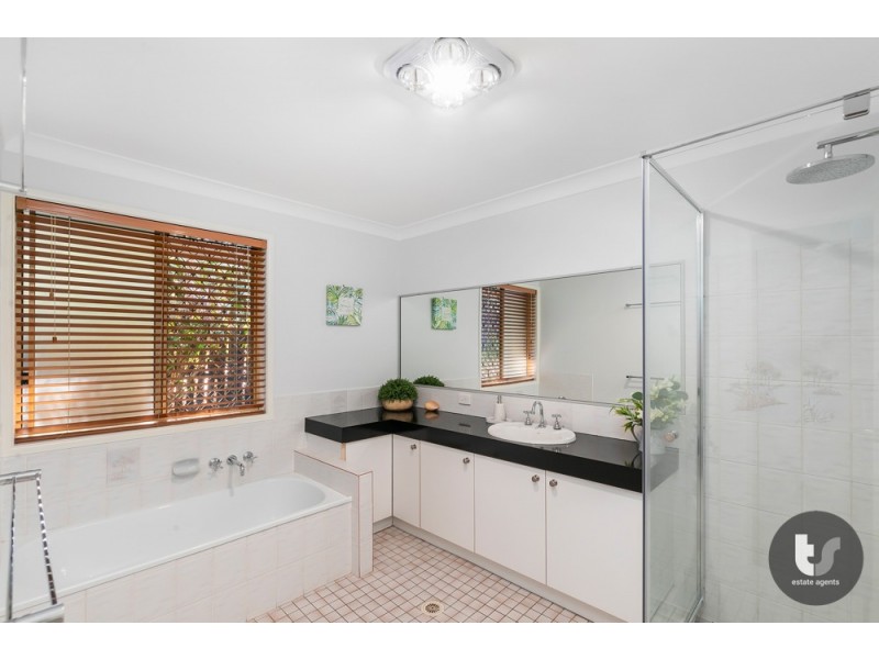 20 Tulloch Drive, Wellington Point QLD 4160