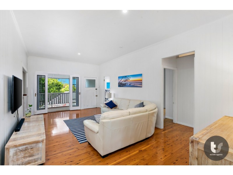 14 Base Street, Victoria Point QLD 4165